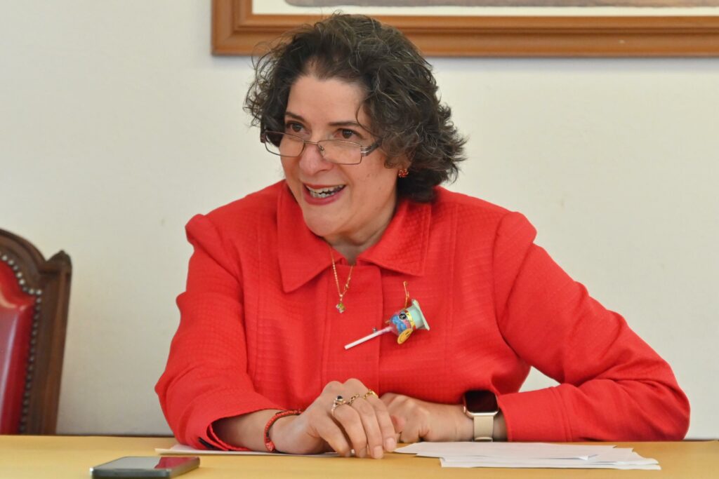 Personas bibliotecarias construyen una mejor sociedad: Ligia Torres