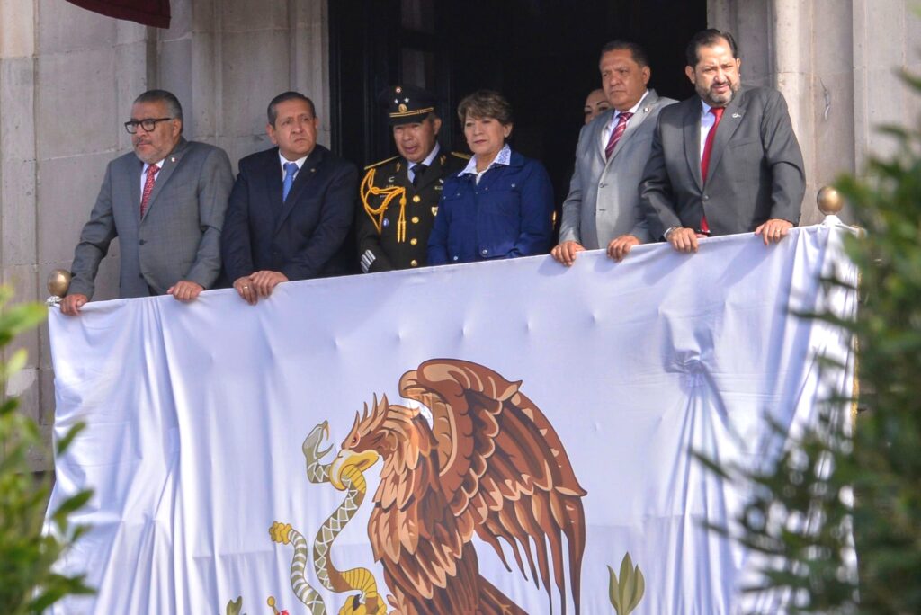 Toluca se suma al Desfile Cívico-Militar por el 215 Aniversario de la Independencia de México