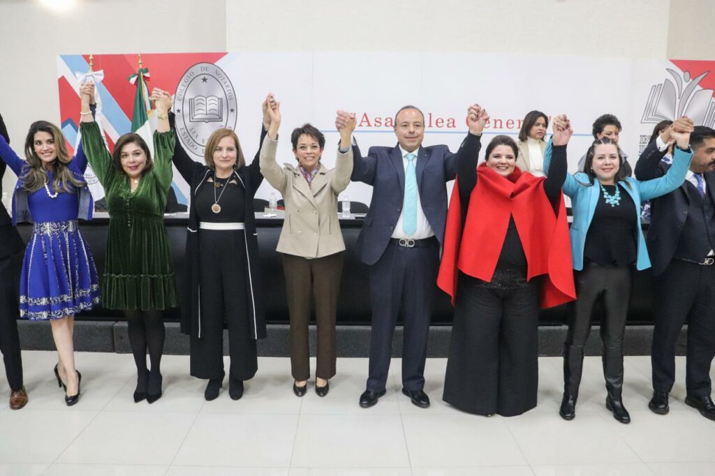 Rinde protesta Victor Humberto Benítez como presidente del Colegio de Notarios