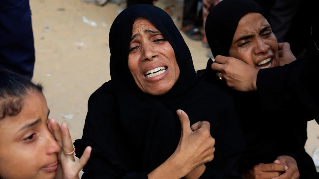 Israel mata decenas de gazatíes