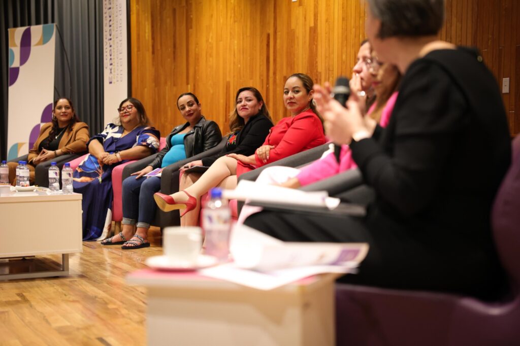 Regidoras comparten en el IEEM experiencias en la vida política mexiquense