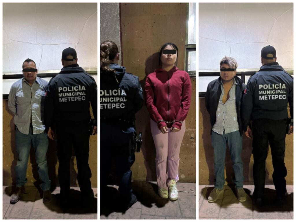 Captura Policía de Metepec a tres sujetos por robo con violencia de una farmacia