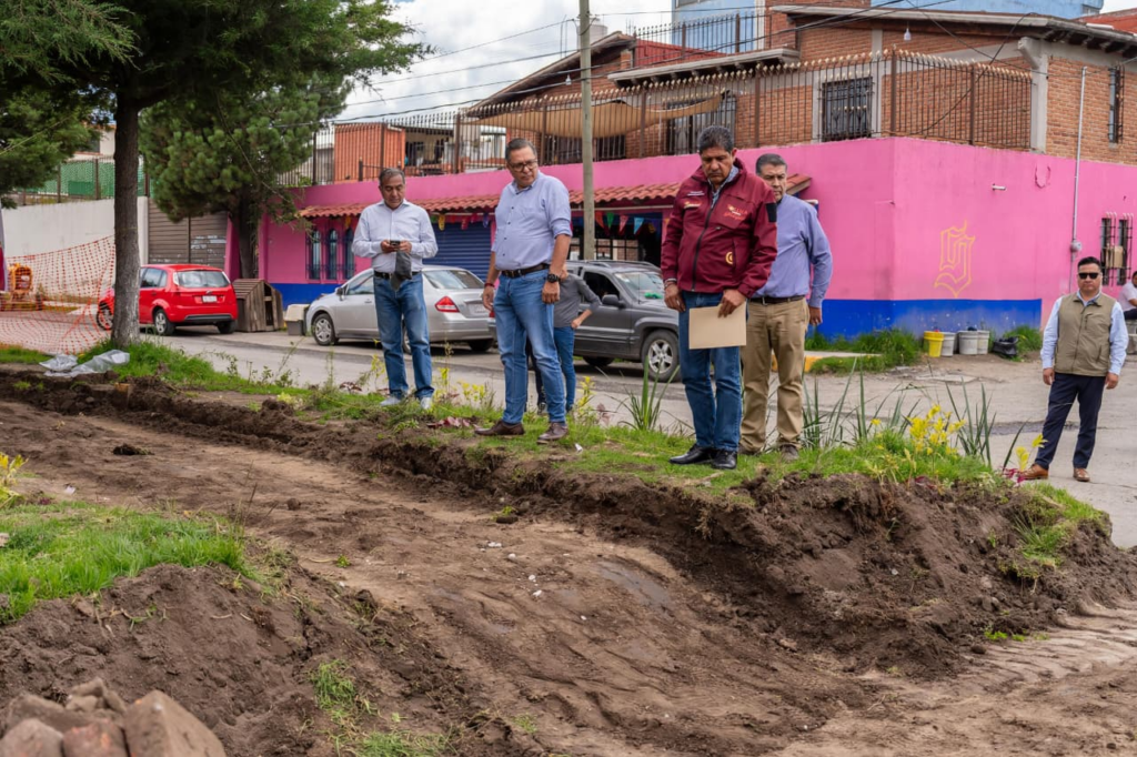 Ricardo Moreno impulsa la seguridad en Toluca con el nuevo Sendero Seguro en la calle Filiberto Navas