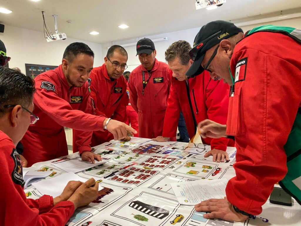 Amplía “Grupo Aéreo Relámpagos” formación profesional para atender emergencias
