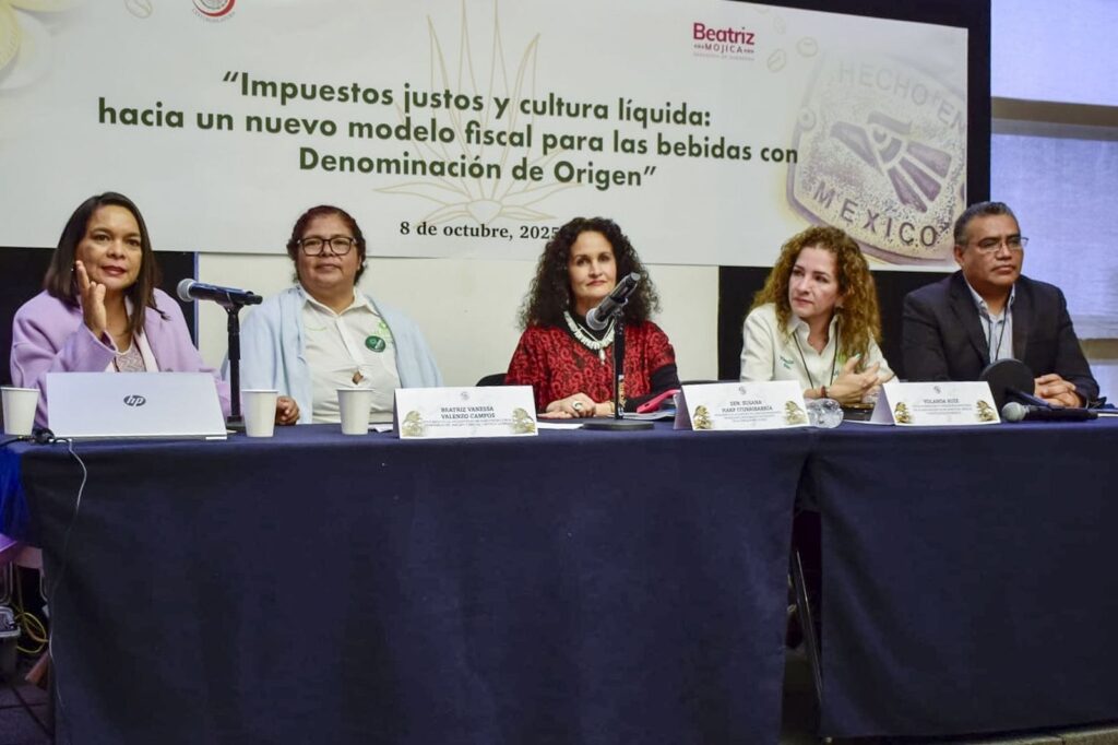 UAEMéx impulsa políticas fiscales justas para productores de mezcal