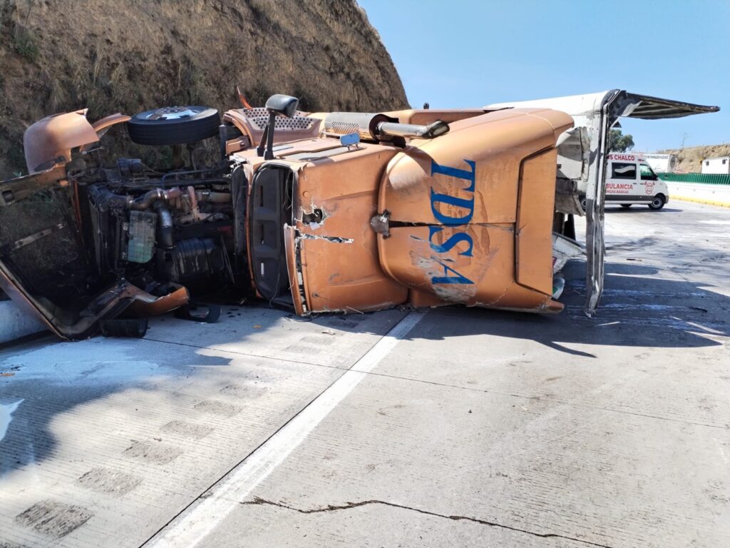 Accidente en la México – Puebla deja dos fallecidos y cinco heridos