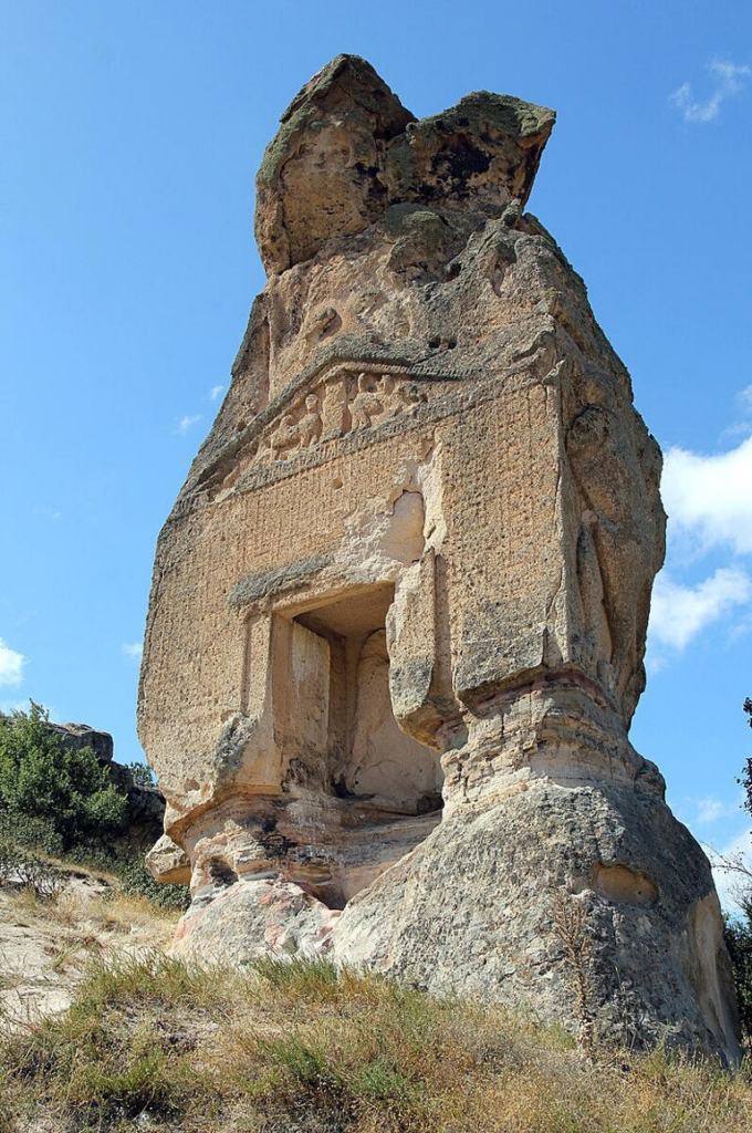 Descifran inscripción en monumento de 2.600 años