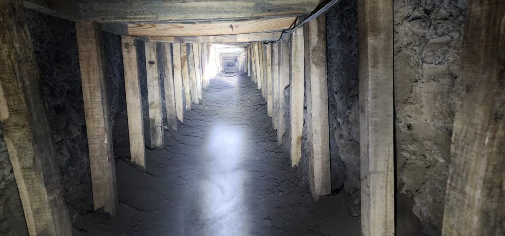 Descubren túnel «huachicolero» en vivienda de Acolman