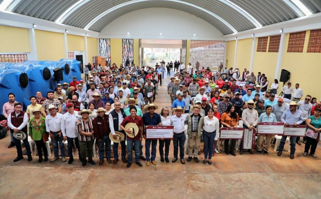 Llegan estímulos económicos a ganaderos de la zona sur del Edoméx