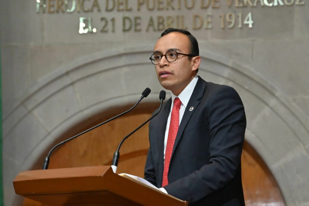 Propone Samuel Hernández topes máximos en cobro de agua en pipas
