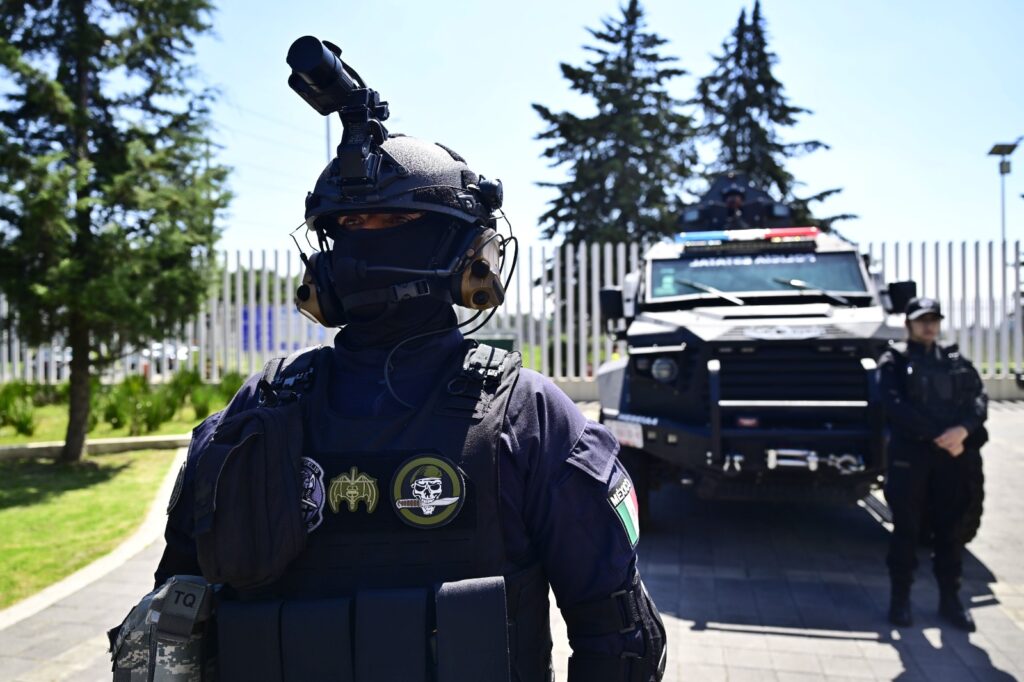 Incorporan unidades blindadas a la policía del Edoméx
