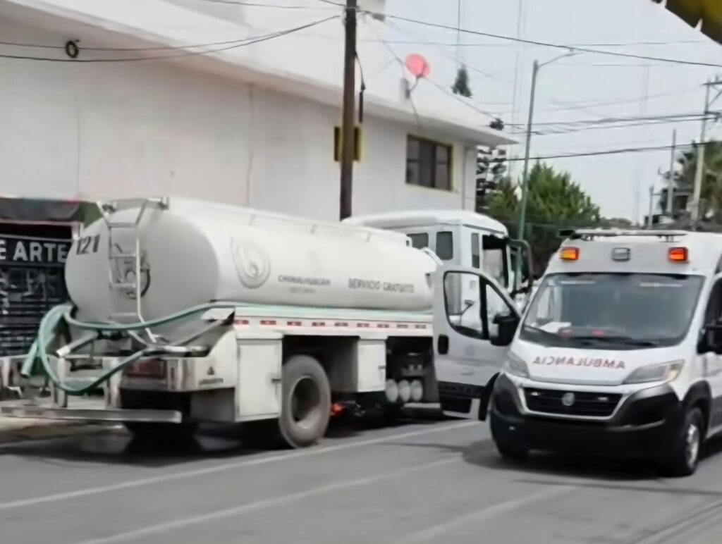 Muere adulto mayor atropellado por pipa del ODAPAS en Chimalhuacán