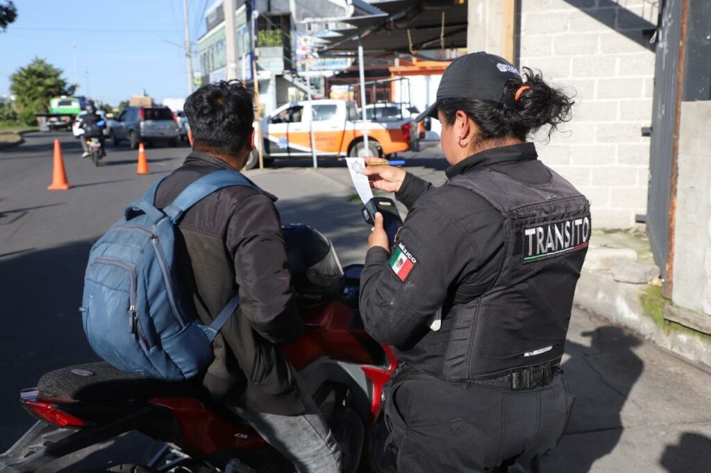 Refuerza Guardia Civil de Tecámac campaña para prevenir accidentes en motos