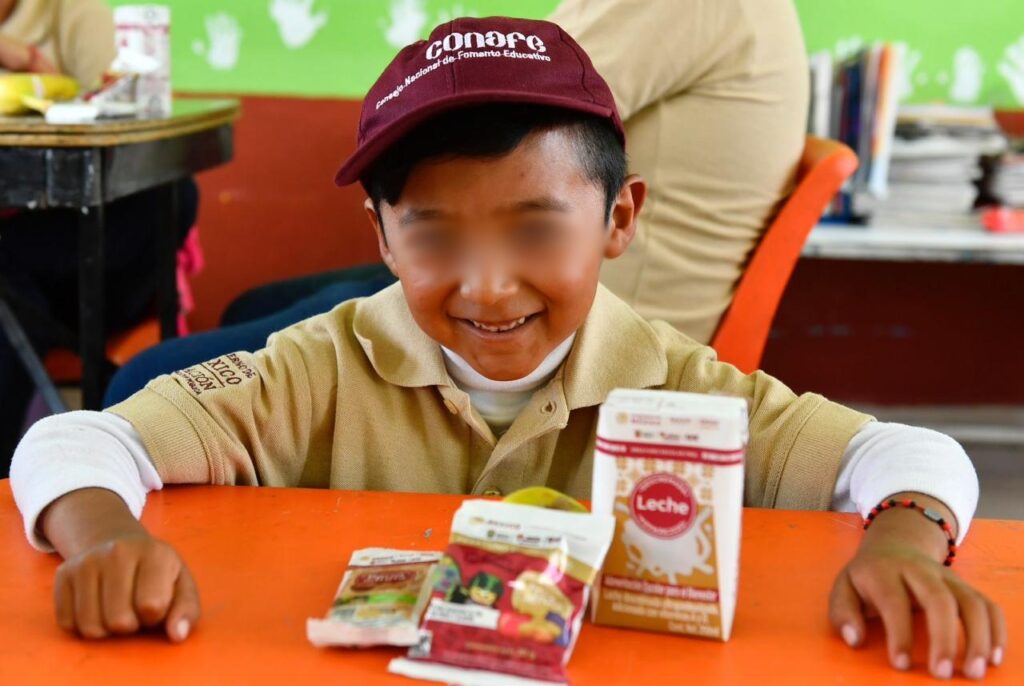 Distribuye DIFEM 169 millones de desayunos para estudiantes mexiquenses en situación vulnerable