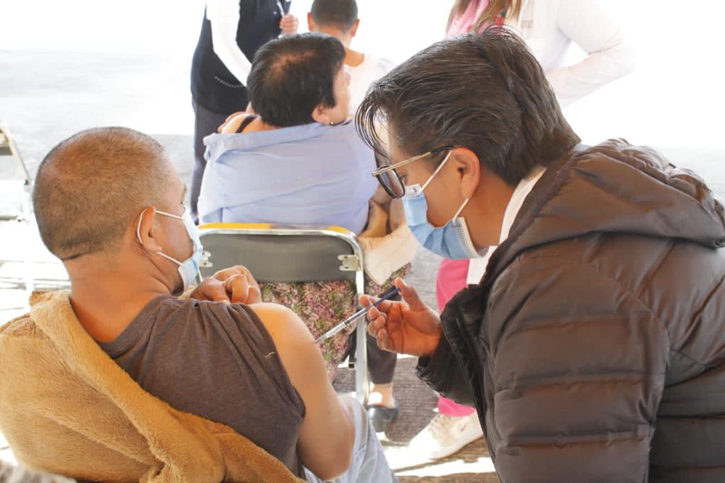 Inicia en el Edoméx campaña de vacunación contra influenza y COVID-19