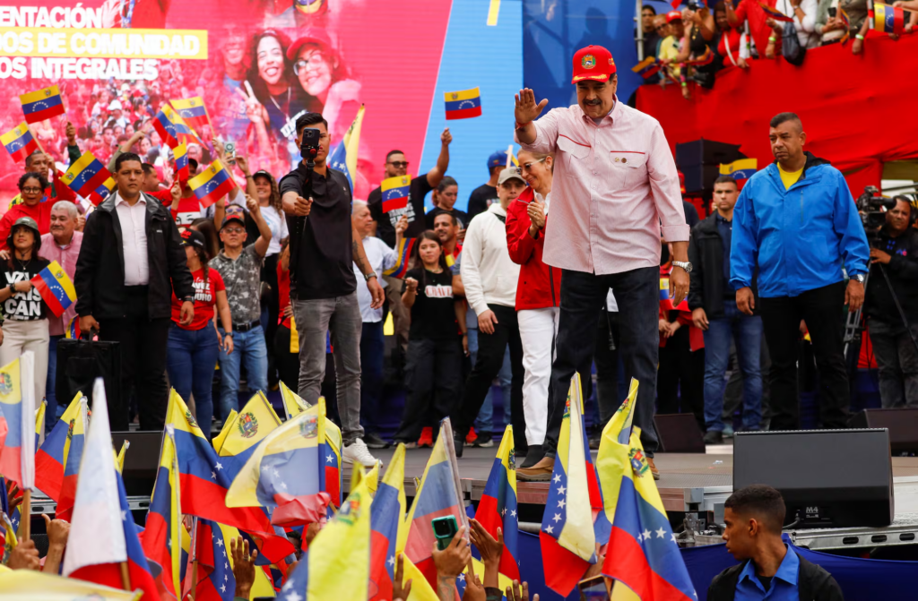 “No nos podrán sacar jamás, bajo ninguna circunstancia, del camino de la revolución”: Maduro