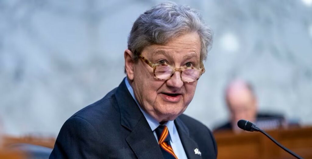 Acusa Senador de EU John Kennedy que el Gobierno de México está “en el bolsillo” del narco