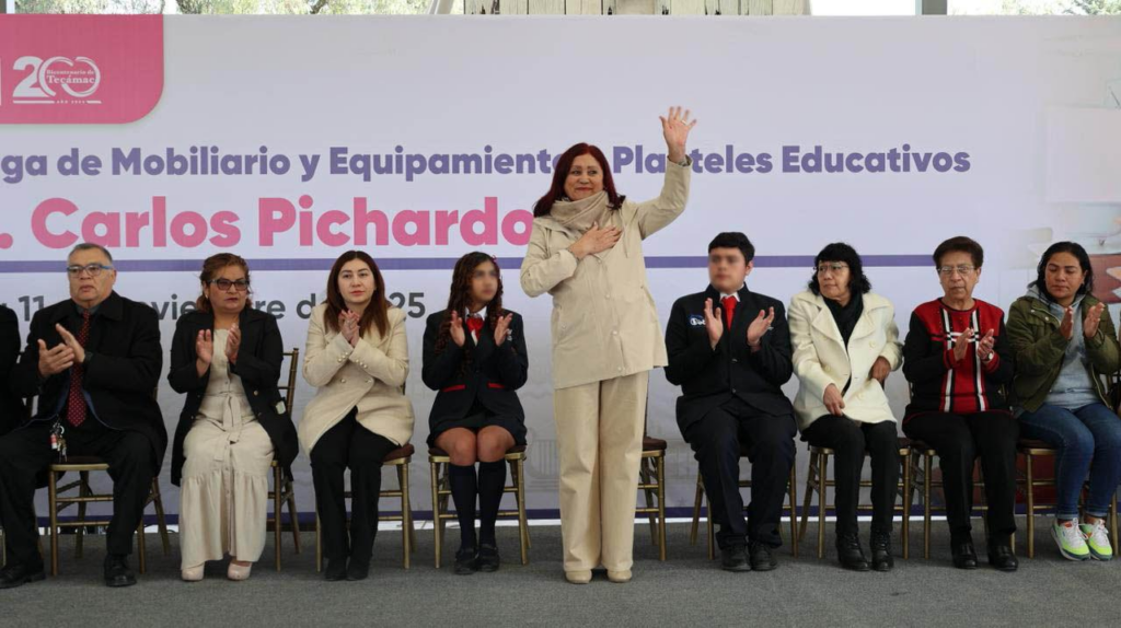 Suma Gobierno de Tecámac 470 apoyos a planteles educativos en más de seis años