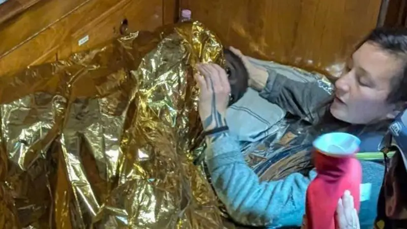 La niña de 11 años que fue rescatada tras pasar 3 días a la deriva en el Mediterráneo