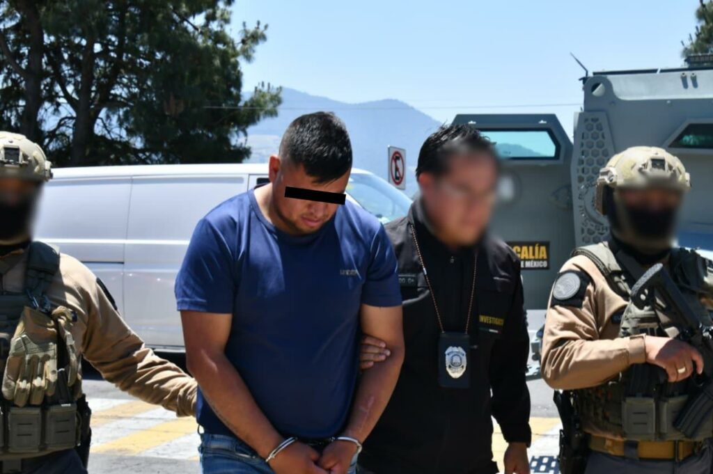 Detienen a subdirector de Seguridad de Xalatlaco por agresión y delitos contra la salud