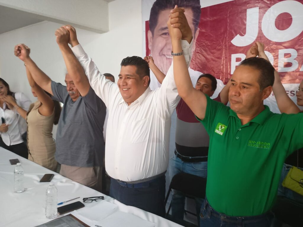 Candidato de Morena anuncia triunfo en San Mateo Atenco; denuncia error en la alimentación de datos del PREP