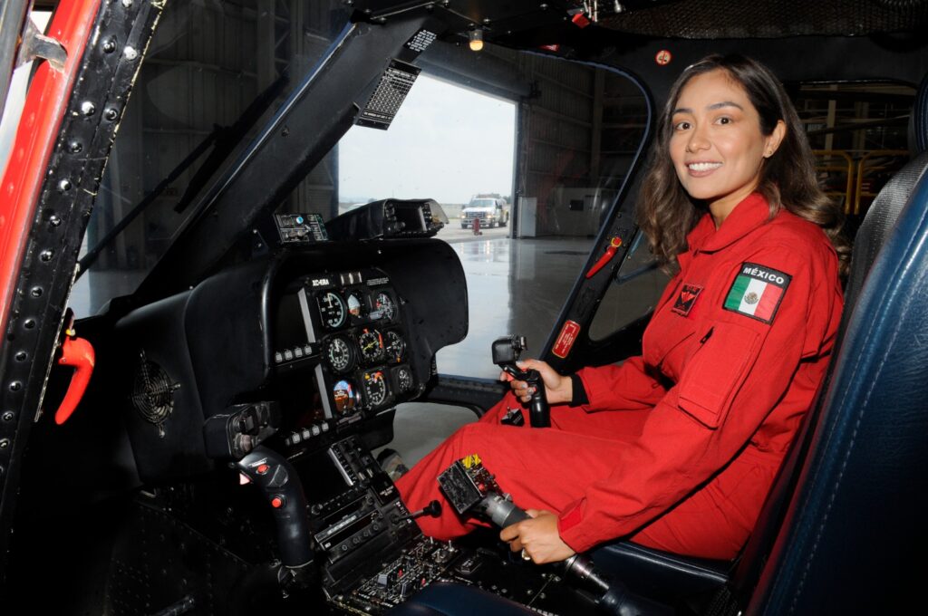 Mujeres se suman a la Unidad de Rescate Aéreo «Relámpagos»
