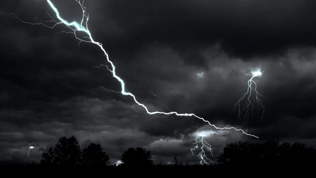 Se aproxima Tormenta Negra a México