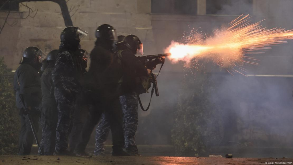 Rusia alerta de posible revolución a la ucraniana en Georgia
