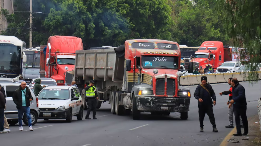 Megabloqueo de transportistas en la mayoría de la República Mexicana