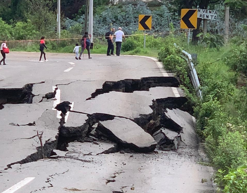 Urgen declaratoria de emergencia en Tenancingo, para rehabilitar tramo afectado en carretera federal 55