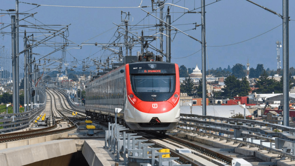 Suspende tren El Insurgente servicio en la estación Santa Fe