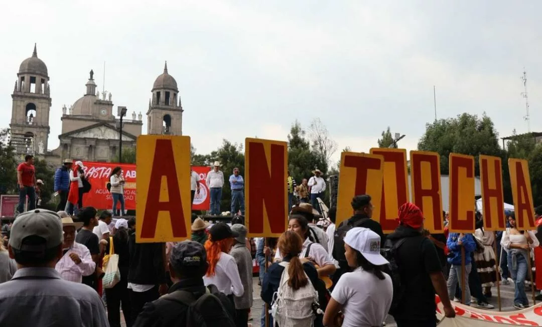 Marcha de Antorcha Campesina colapsa el centro de Toluca: exigencias de agua y servicios básicos