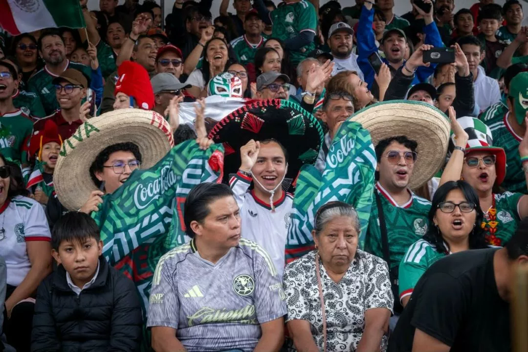 ¡Arranca el Mundial! La Plaza de los Mártires vibra con el debut de la Selección Nacional