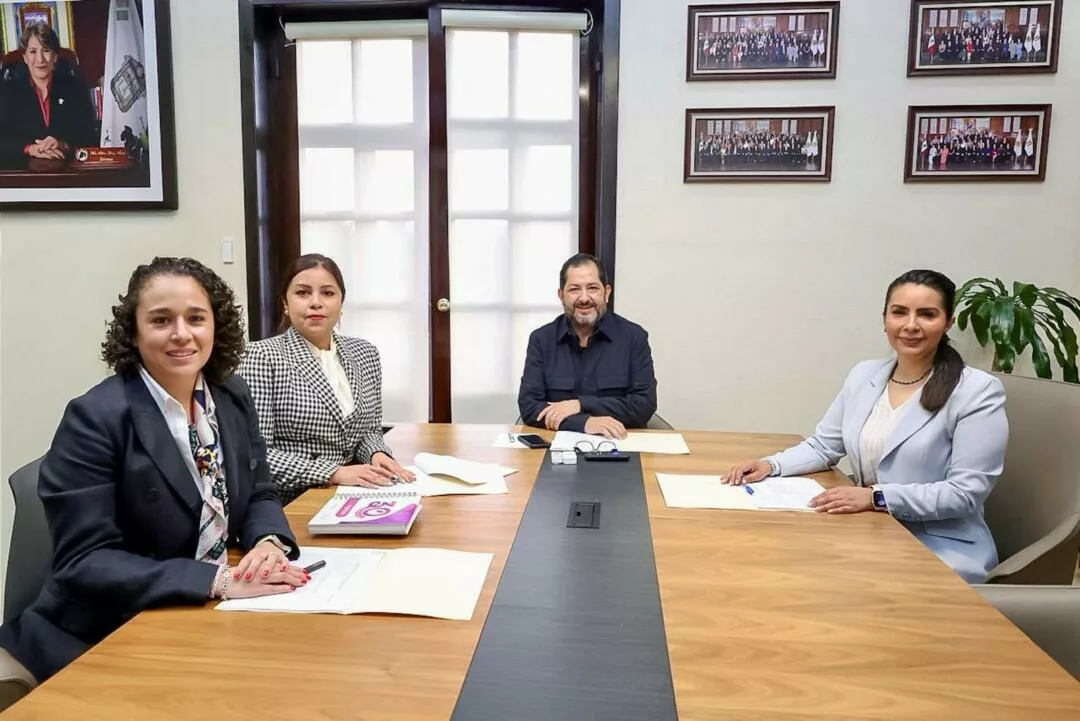 Se reúne Francisco Vázquez con autoridades electorales