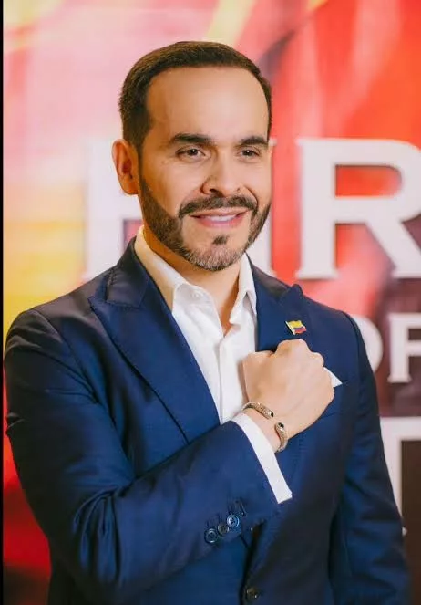 Un mes para rendirse: advertencia de De la Espriella a grupos armados