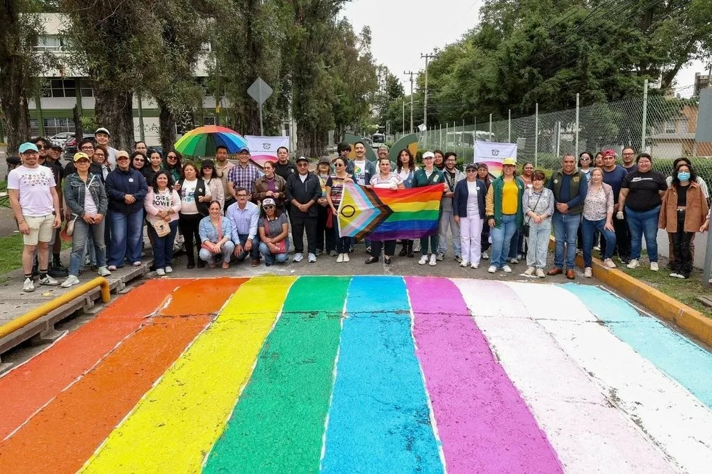 Pinta UAEMéx marimbas viales a favor de la inclusión y la diversidad LGBTTTIQA+