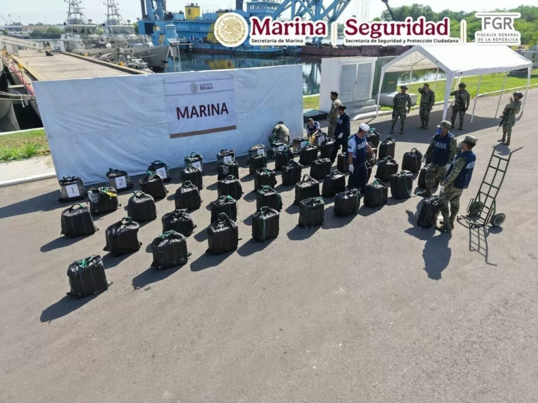 Golpe al narco en altamar: Marina asegura 1.5 toneladas de cocaína frente a costas de Chiapas