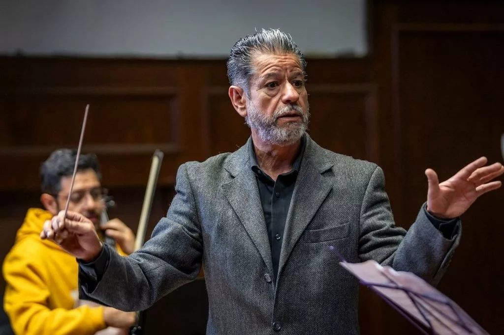 Jairo Saquicoray Ávila encontró en la UAEMéx un hogar para compartir su vocación por la música