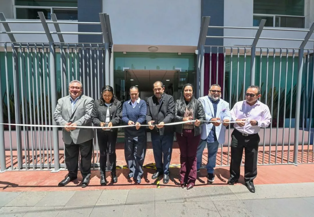 Inaugura Francisco Vázquez edificio de Comunicación Social del Congreso local