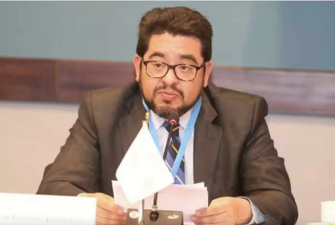 Remoción de Óscar Langlet desata polémica por investigación