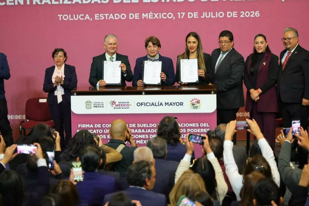 Acompañan congresistas a gobernadora en firma de convenio del SUTEYM