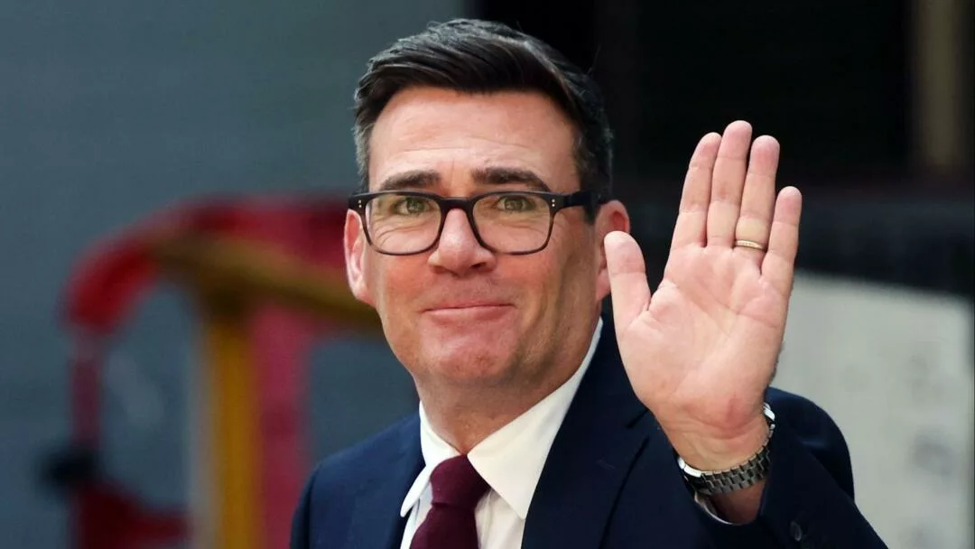 Andy Burnham inicia su mandato al frente del gobierno británico