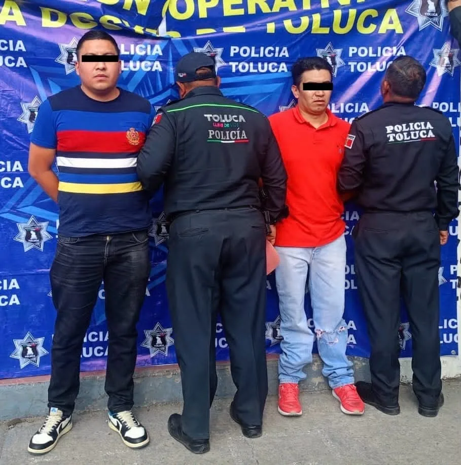 Recupera auto robado en Parques Naciones; hay dos detenidos