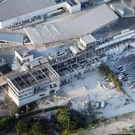 Terremoto de magnitud 7.1 sacude Japón; personas quedan atrapadas en centro comercial