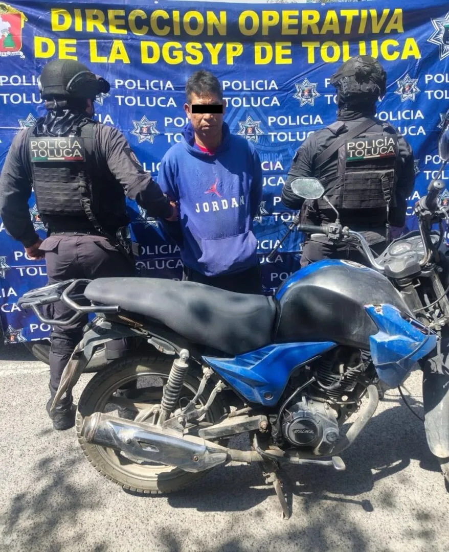 Recupera Policía de Toluca dos motocicletas robadas en la Central de Abastos