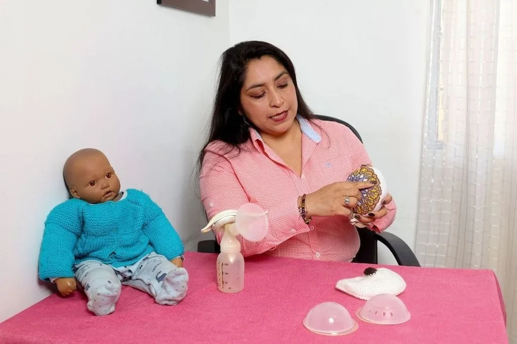 UAEMéx destaca la importancia del compromiso social con la lactancia materna