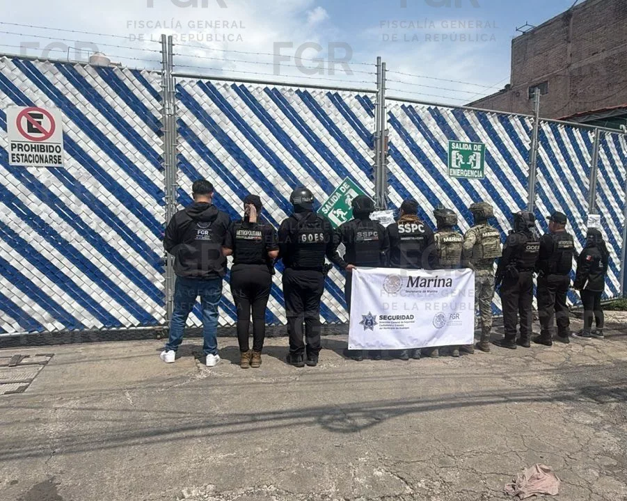 FGR asegura 189 tanques de gas, más de 30 vehículos y 12 mil litros de hidrocarburo, en Ecatepec