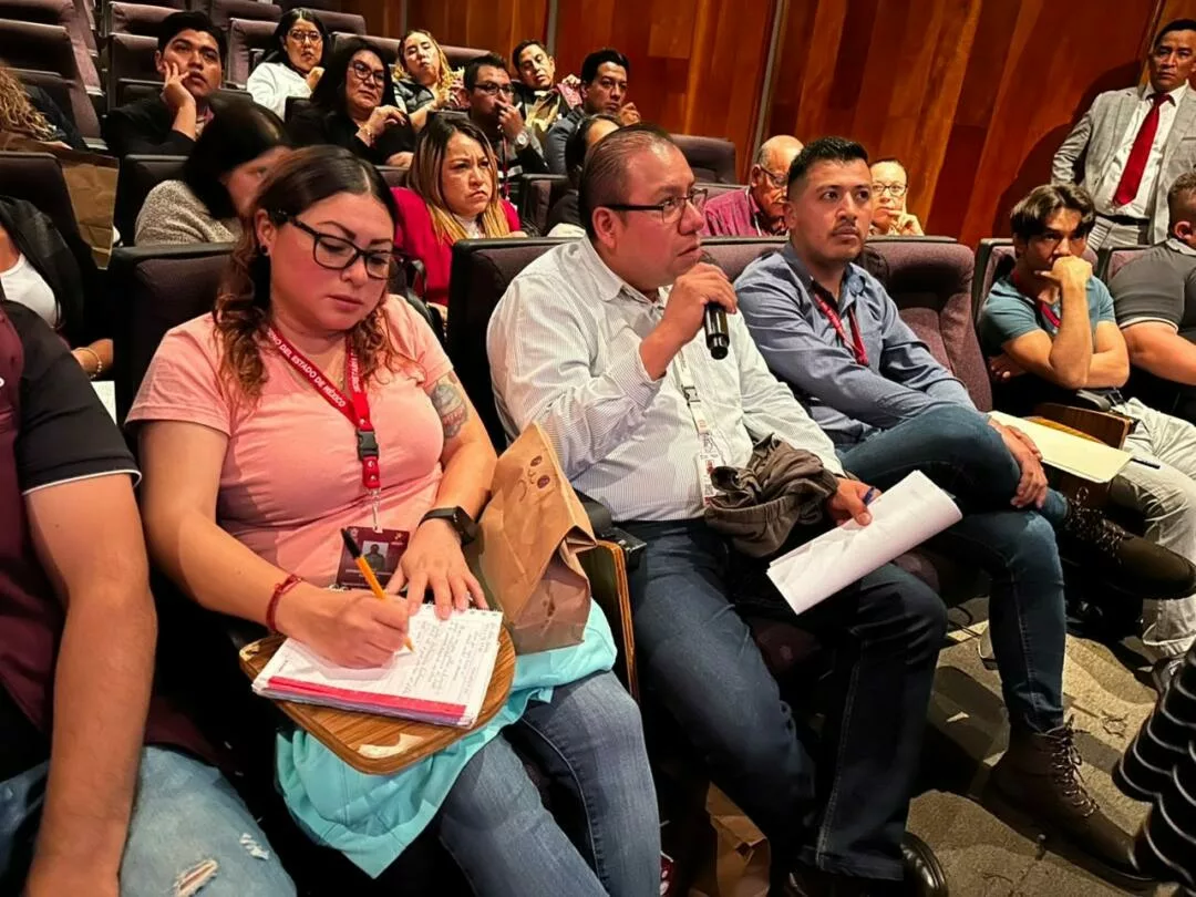 Capacitan a personal de movilidad para agilizar trámites en el registro en el transporte público