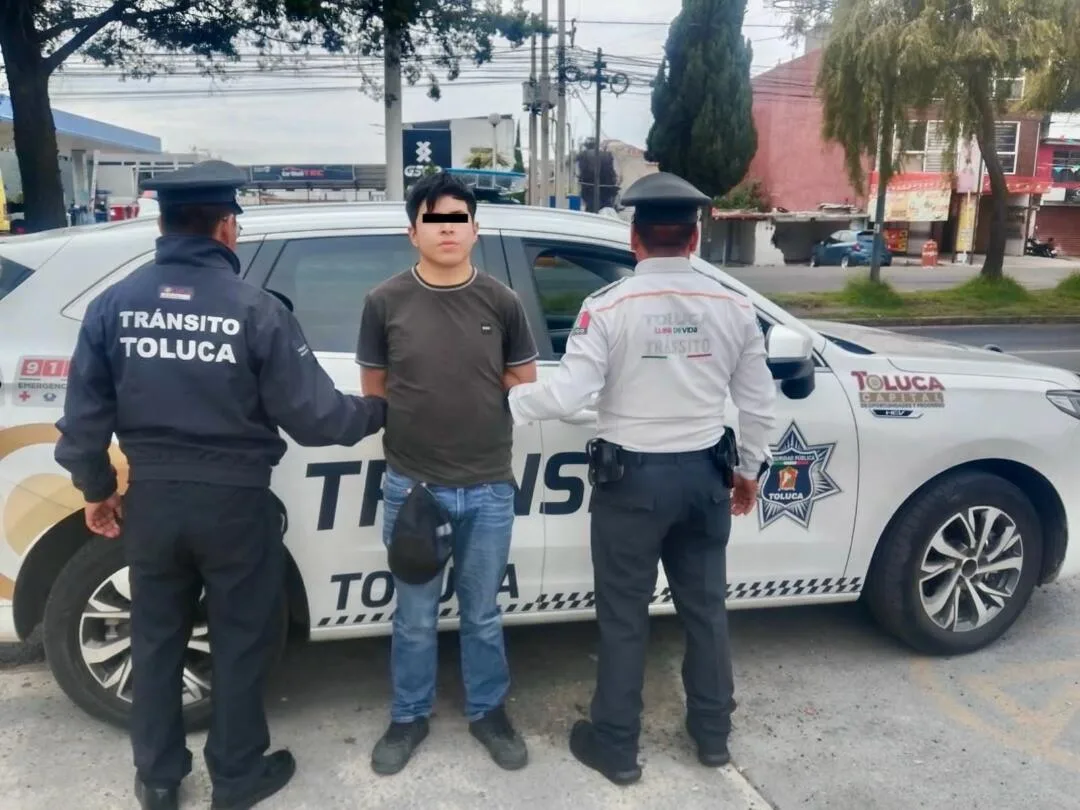Detienen a presunto motoratón en Centro de Toluca
