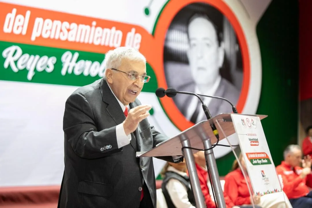 La unidad, clave para enfrentar los retos y recuperar la confianza ciudadana: Chuayffet